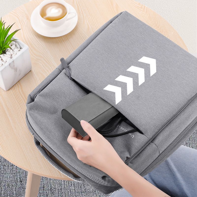 Estuche Minimalista de Piel Rígida para Gafas