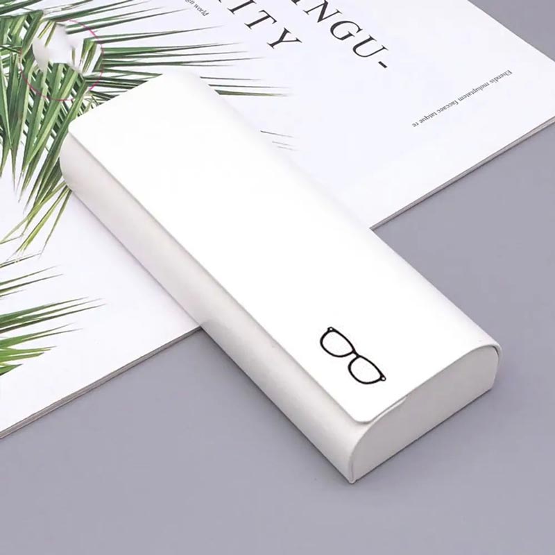 Estuche Minimalista de Piel Rígida para Gafas